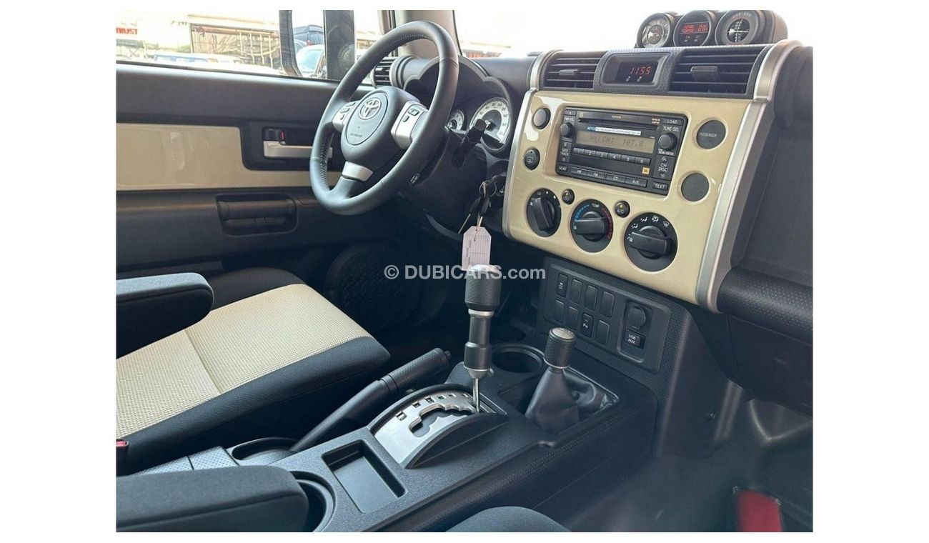 Toyota FJ Cruiser GCC SPEC UNDER WARRANTY FINAL EDITION