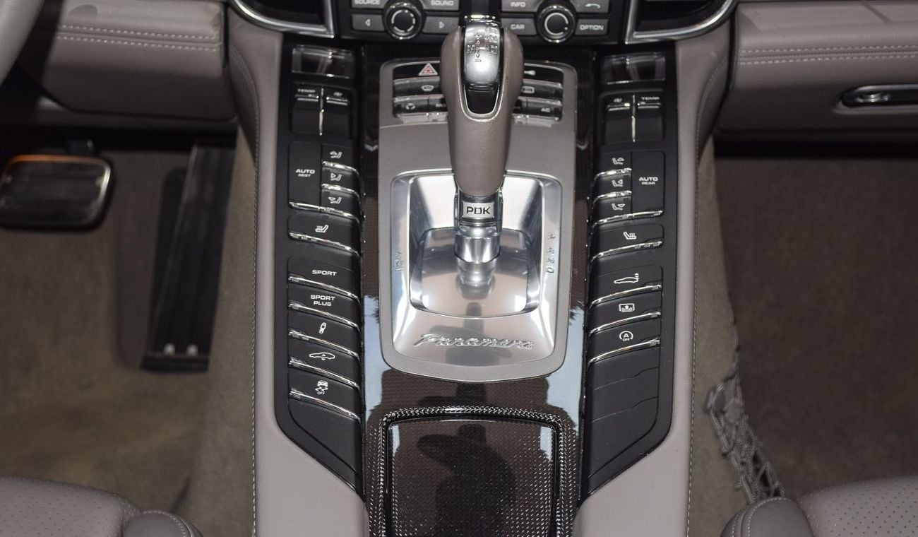 Porsche Panamera TURBO Fab Design