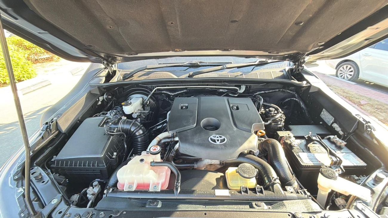 Toyota Hilux FRONT BUMPER | 4X4 SPORTS BAR | LEATHER SEATS | AUTO | 2.8L DIESEL | POWER SEATS