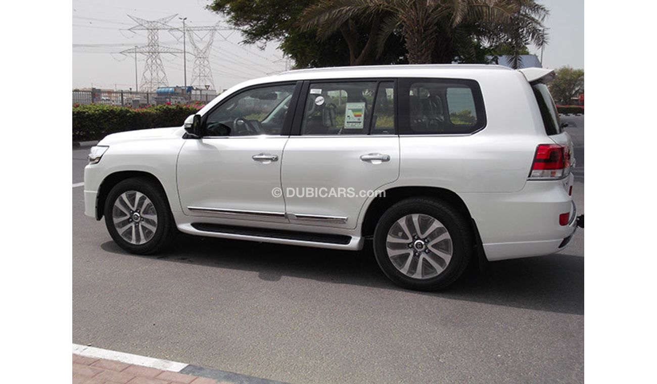 تويوتا لاند كروزر 5.7L PETROL  VXR  MY17