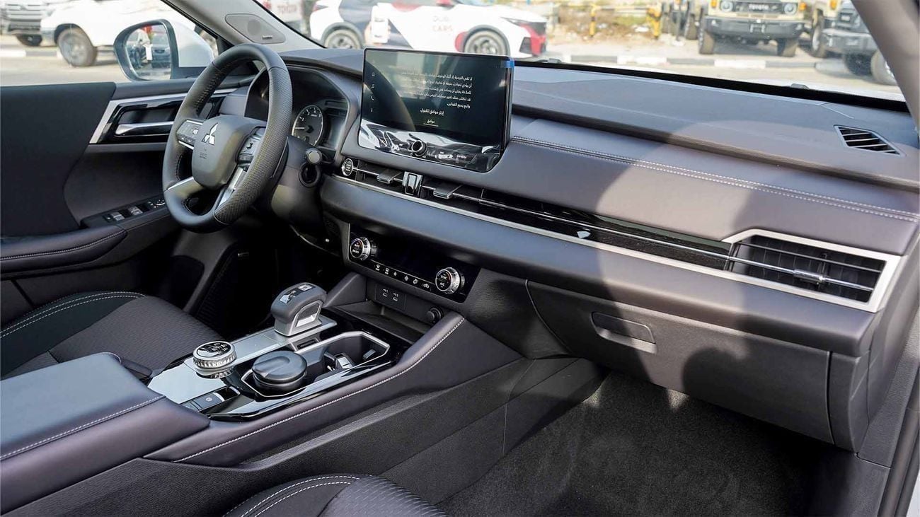Mitsubishi Outlander Brand New 2026 Mitsubishi Outlander High Line (G03)  2.5L | 7-Seater SUV | GCC Spec | Export Only