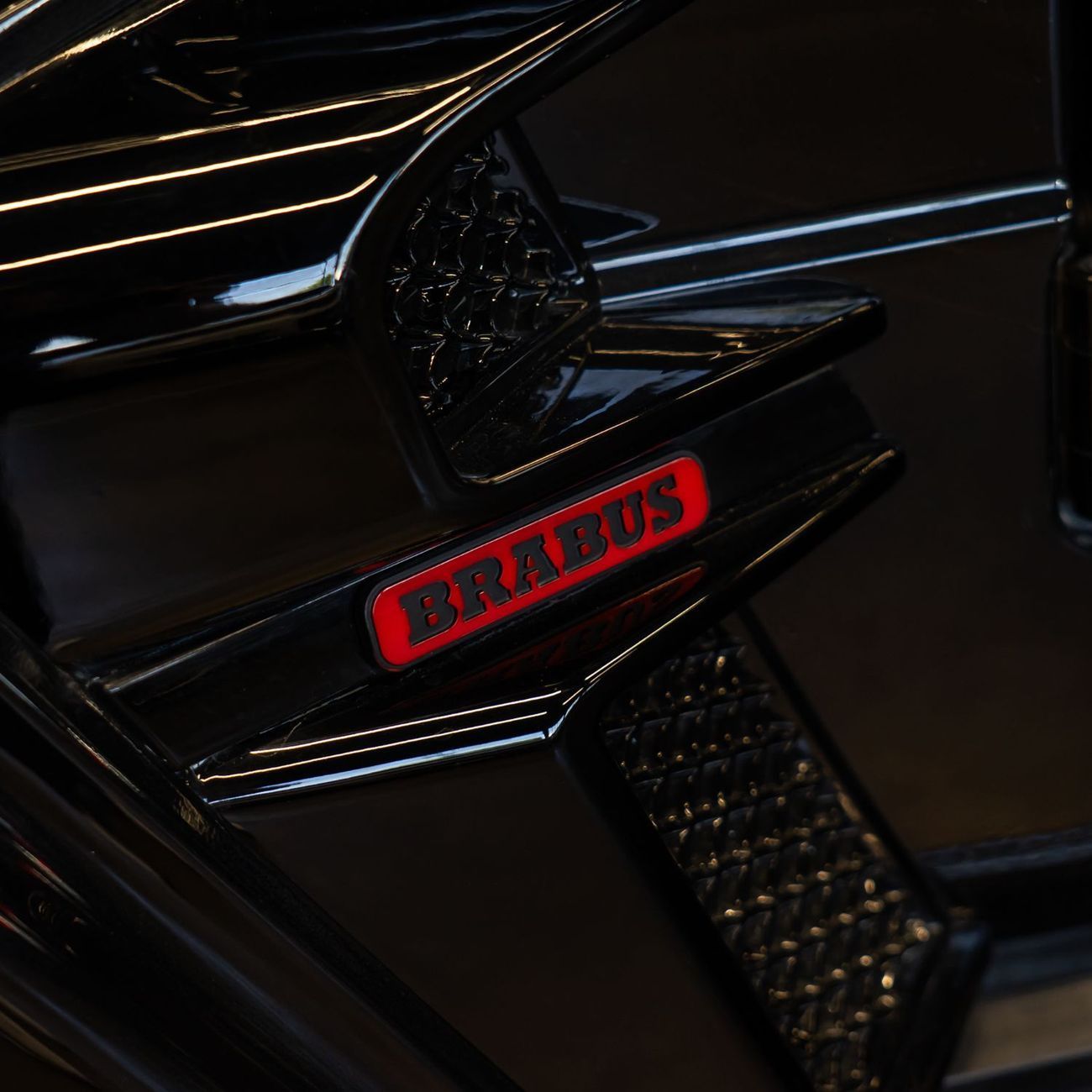 Mercedes-Benz G 63 AMG Std 5.5L AED 9,272 pm • 0% Downpayment • Mercedes G63 AMG Brabus Kit • 1 Year Warranty