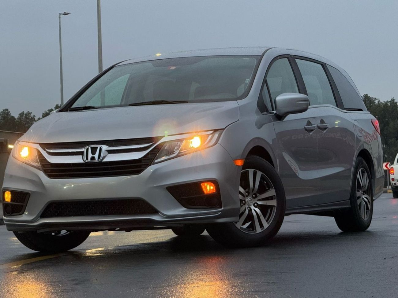 هوندا اوديسي J In excellent condition and requires no expense