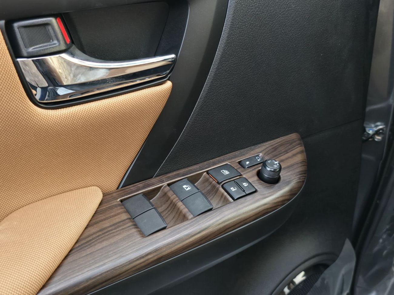 Toyota Fortuner 2.7L AT 2024 Model Gray Color