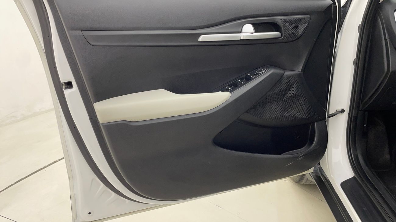 كيا سيلتوس LX 1.6 | بدون دفعة مقدمة | اختبار القيادة في المنزل