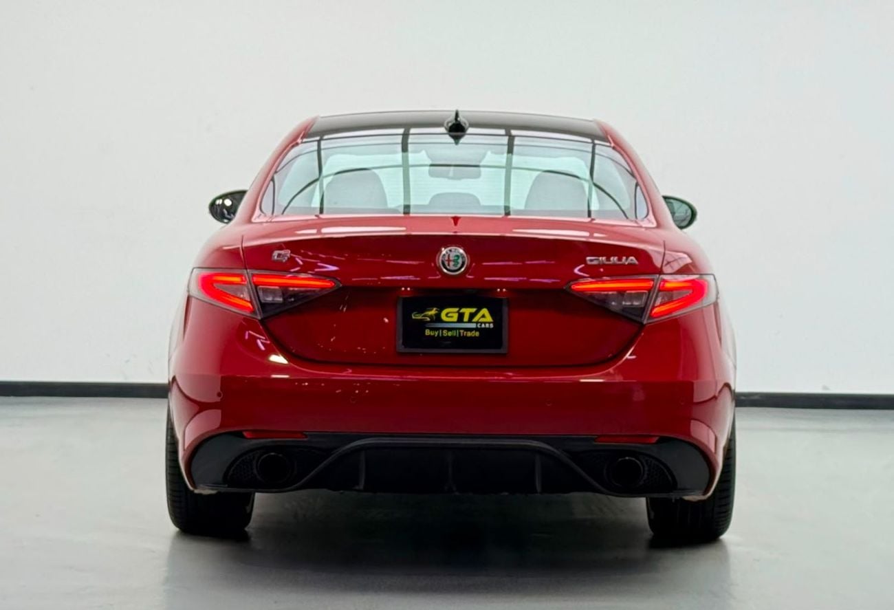 Alfa Romeo Giulia VELOCE 2024 Alfa Romeo Giulia Veloce Q2, 2031 Alfa Warranty + Service Pack, Full Alfa Service History, GCC