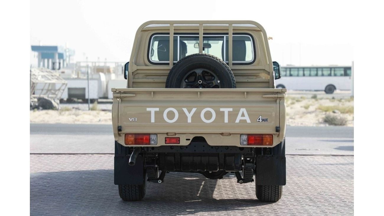 Toyota Land Cruiser Pick Up 2024 Toyota Land Cruiser 4.5 LC79 Double Cab - Beige inside Beige | Export Only
