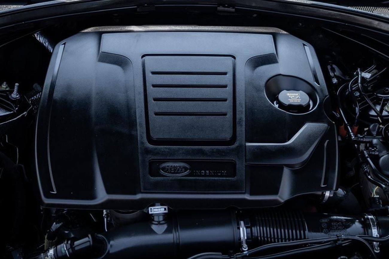 Land Rover Range Rover Velar P250 R-Dynamic S 2.0L Range Rover Velar P250 R-Dynamic S 2022 European Specs under Warranty with Fle