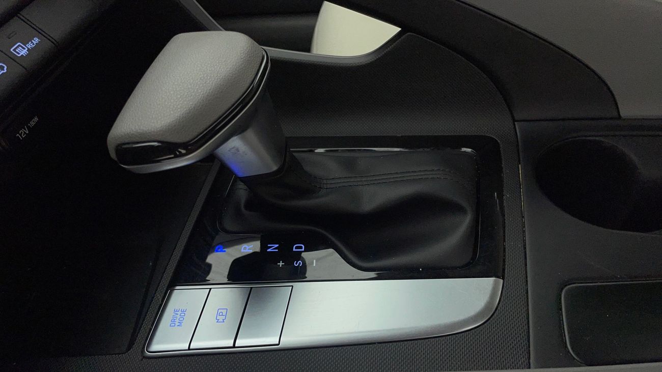 هيونداي إلانترا SMART 1.6 | بدون دفعة مقدمة | اختبار القيادة في المنزل