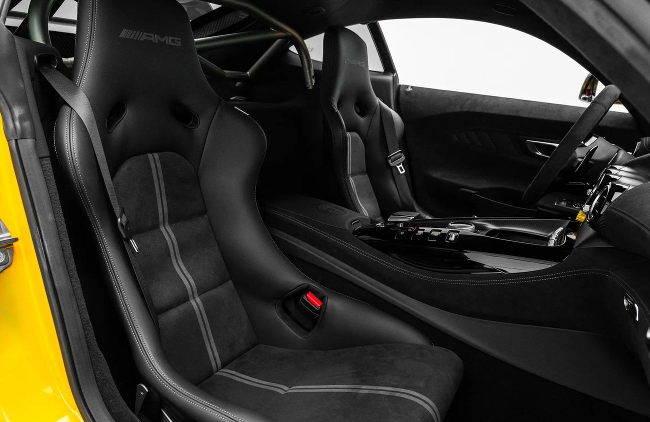 مرسيدس بنز AMG GT 4.0L V-8 Bi-Turbo Engine