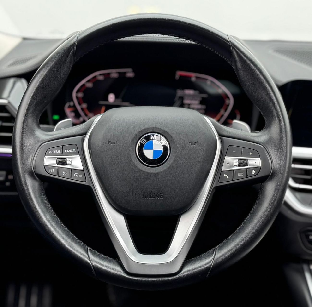 بي أم دبليو 330i Std 2.0L 2019 BMW 330i, BMW Service History, 1 Year Warranty, Excellent Condition, GCC