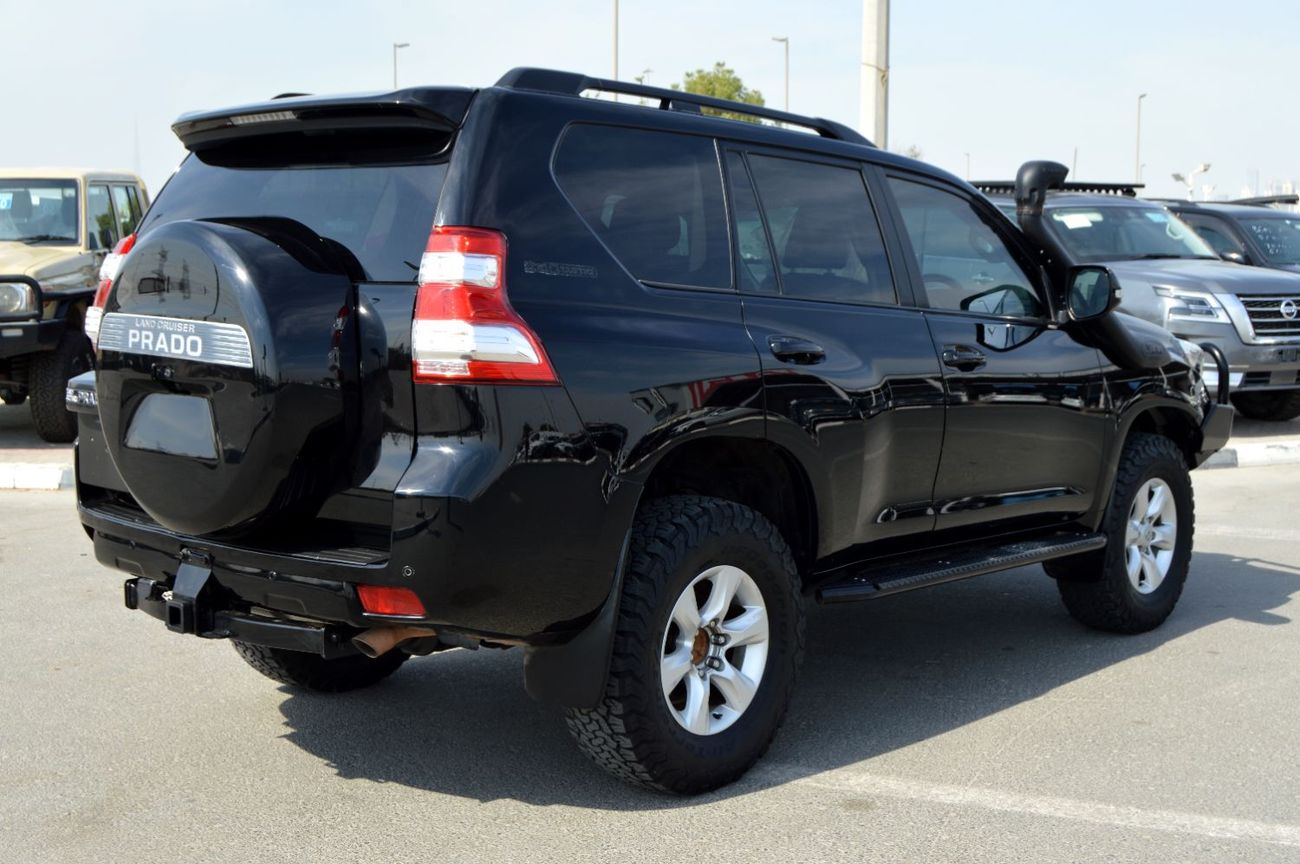 تويوتا لاند كروزر Prado, perfect inside and outside