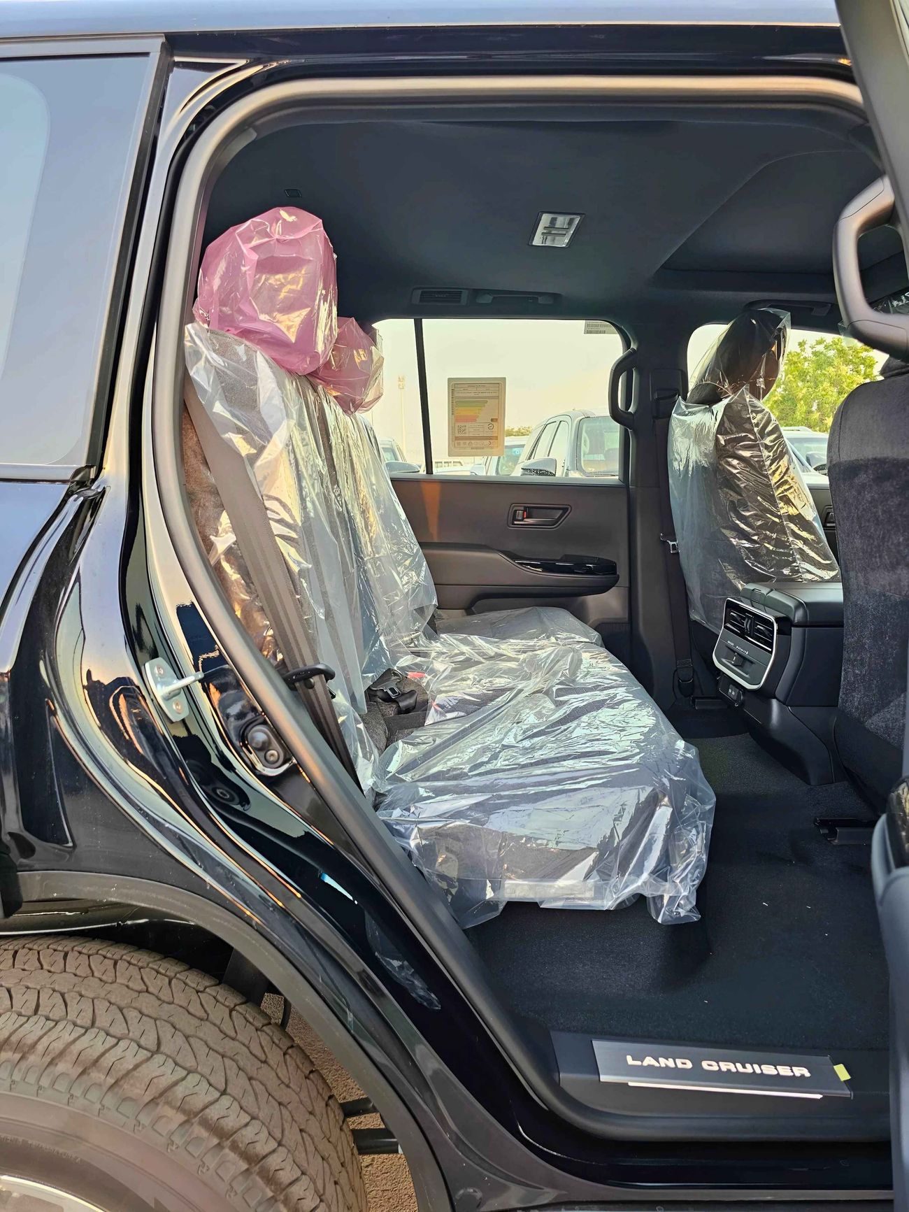 تويوتا لاند كروزر LC300 GXR / 4.0L V6 PETROL / DRIVER PWR SEAT / SUNROOF / CODE # 69075