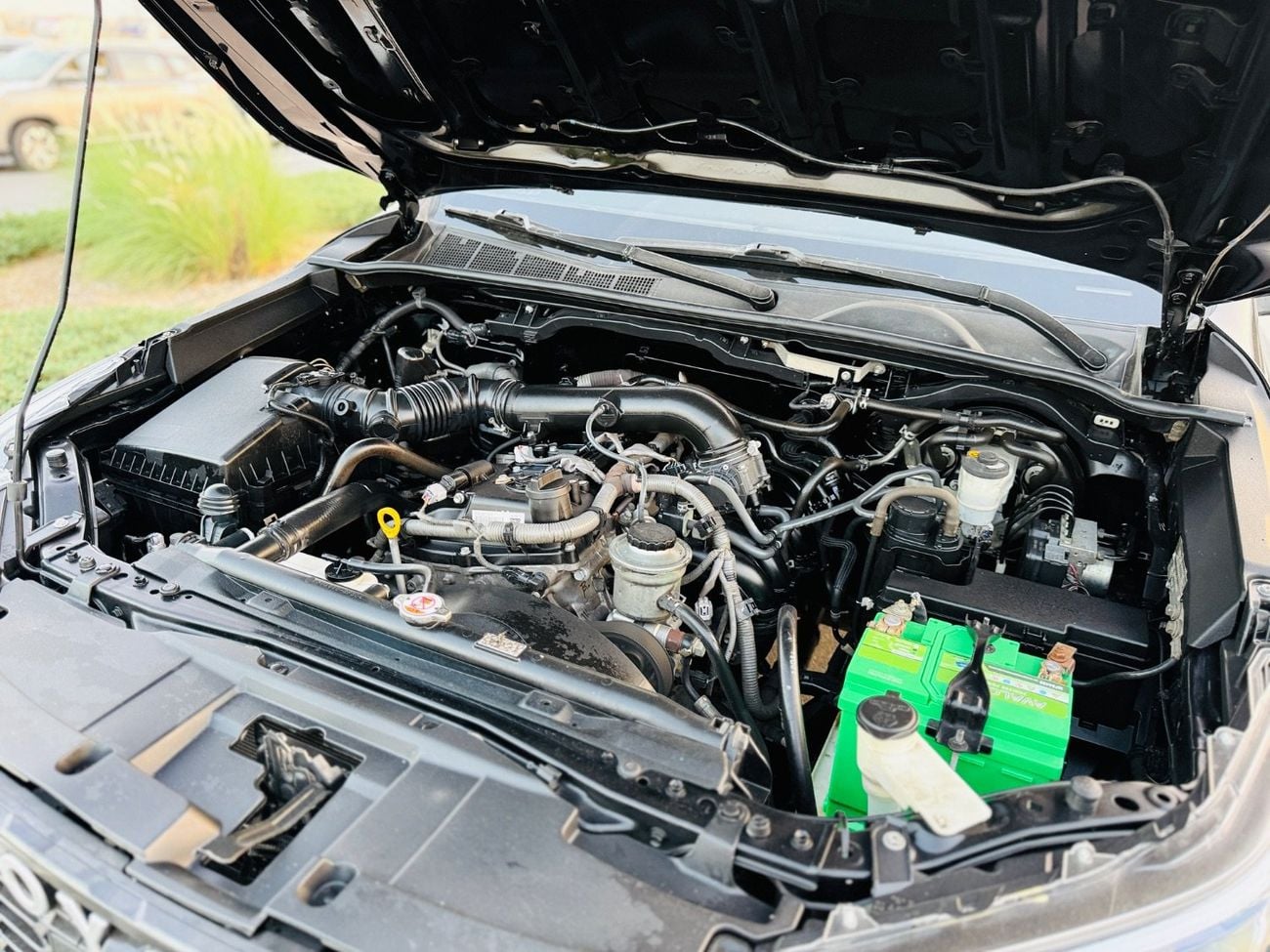 تويوتا هيلوكس Toyota Hilux GR Sport 2.7L V4