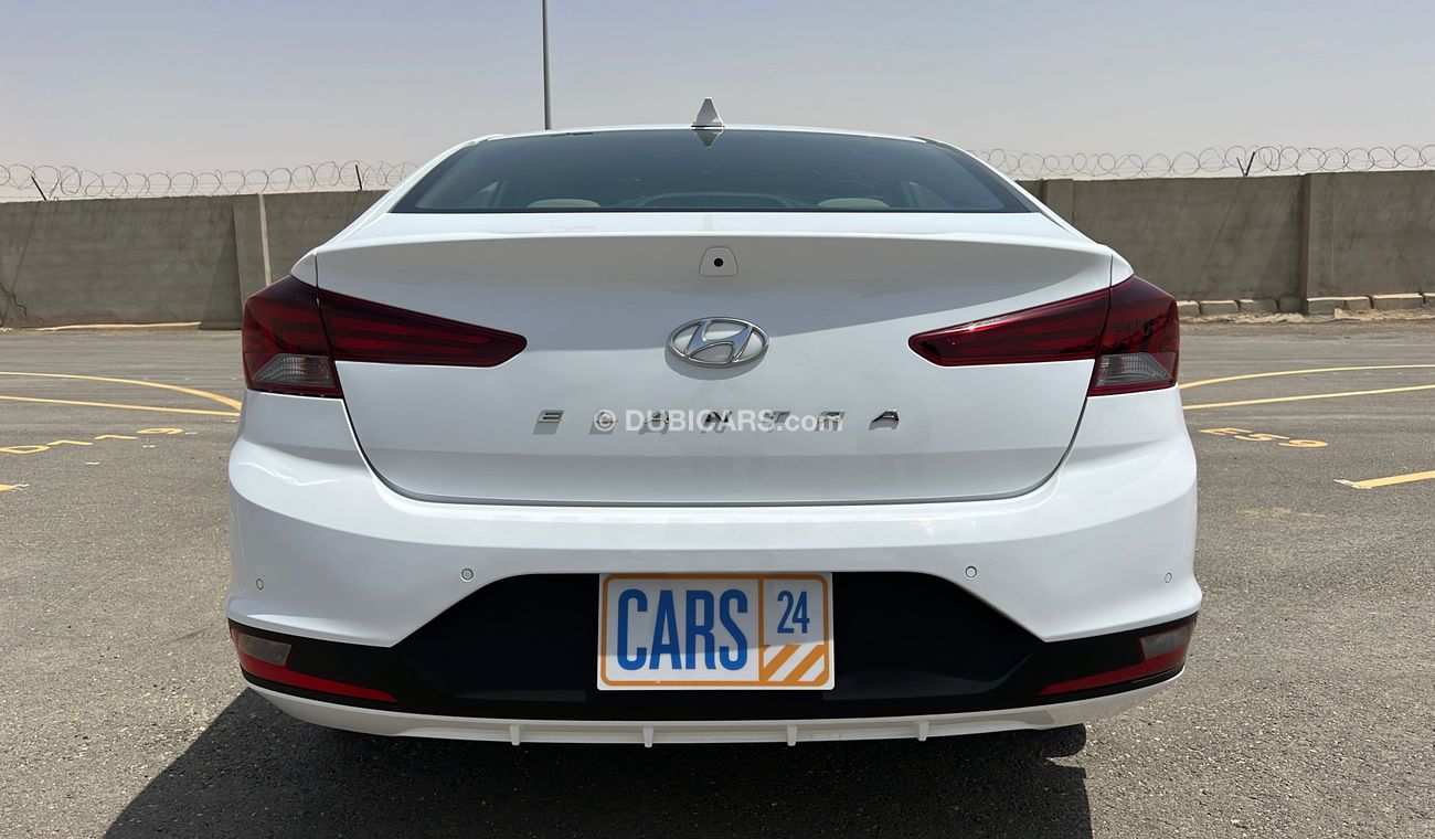 Hyundai Elantra 1600