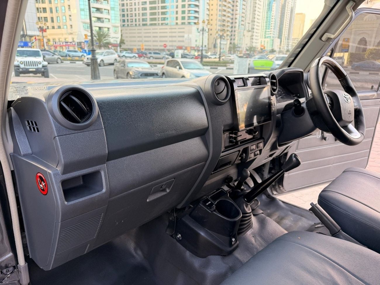 تويوتا لاند كروزر 79 Series Smart Cabin with facelift shape