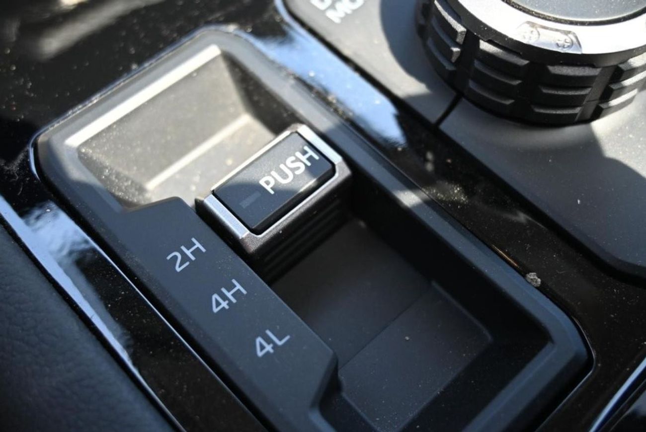 Toyota Sequoia 3.5L HYBRID V6 2024