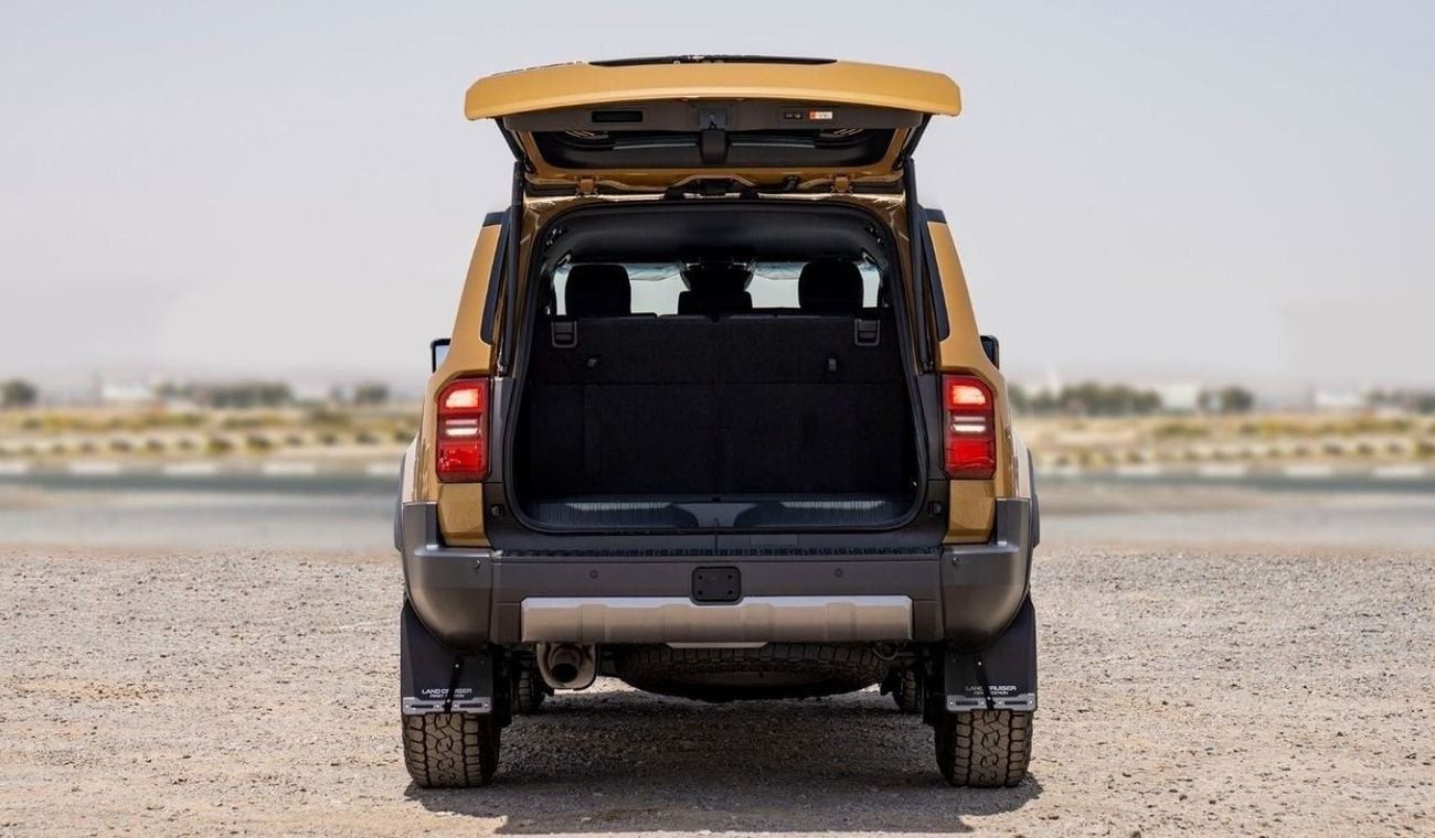 تويوتا برادو PRADO 250 2.4P AT FIRST EDITION MY2025 – SAND & GREY ROOF