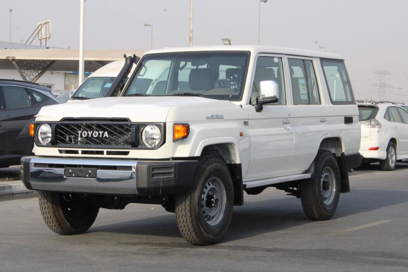 Toyota Land Cruiser 70 TOYOTA LANDCRUISER 76 2.8L V6 DIESEL GRADE E MANUAL