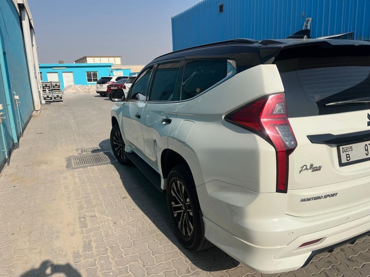 ميتسوبيشي مونتيرو سبورت GLS Premium 3.0L (7 Seater)