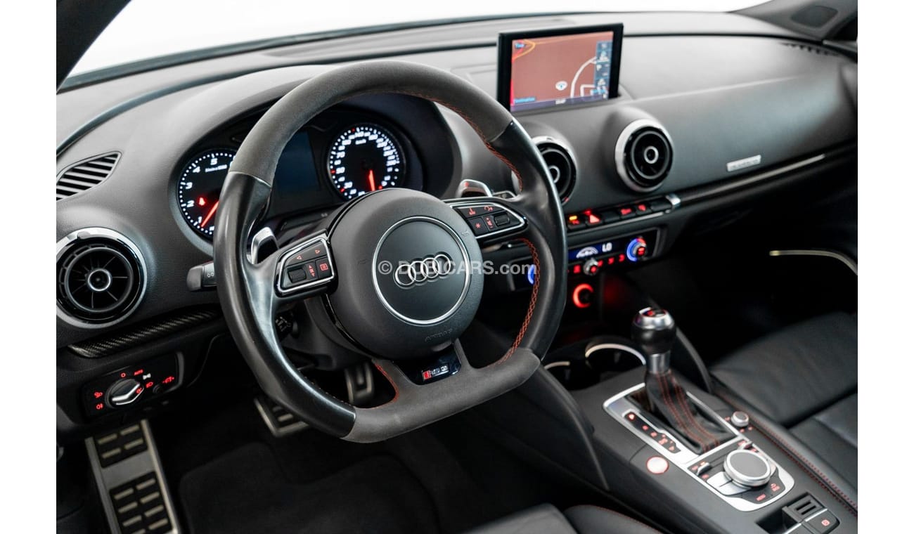 Audi RS3 TFSI quattro 2016 Audi RS3 Hatchback / Full-Service History