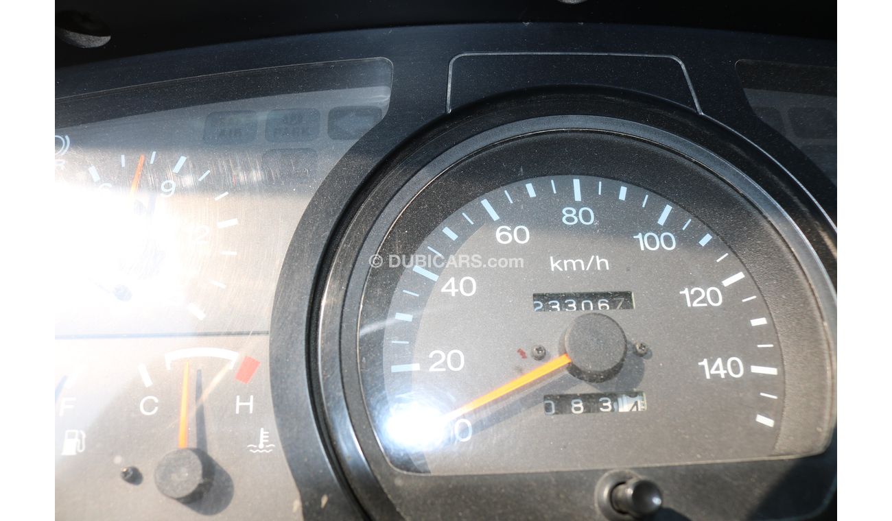 Nissan United Diesel PK210 WITH THERMOKING T-1000R FREEZER AND INSULATED BOX AND TAIL LIFT