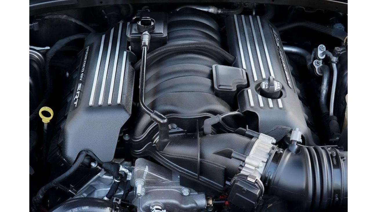 Dodge Challenger SRT 392 Dodge Challenger SRT8 392 Scat Pack Shaker 6.4L 485BHP 2016 GCC under Warranty with Flexible