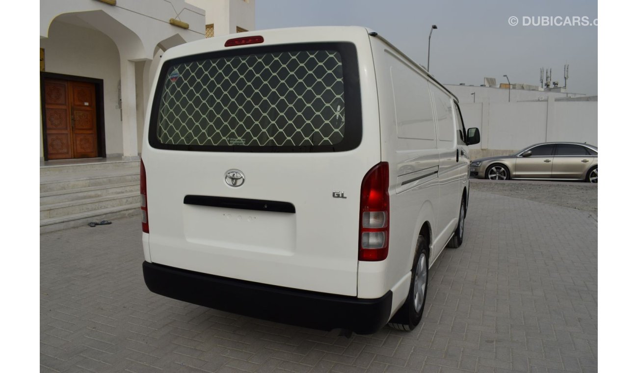 Toyota Hiace GL - Standard Roof Toyota Hiace std roof delivery van, model:2015. Excellent condition