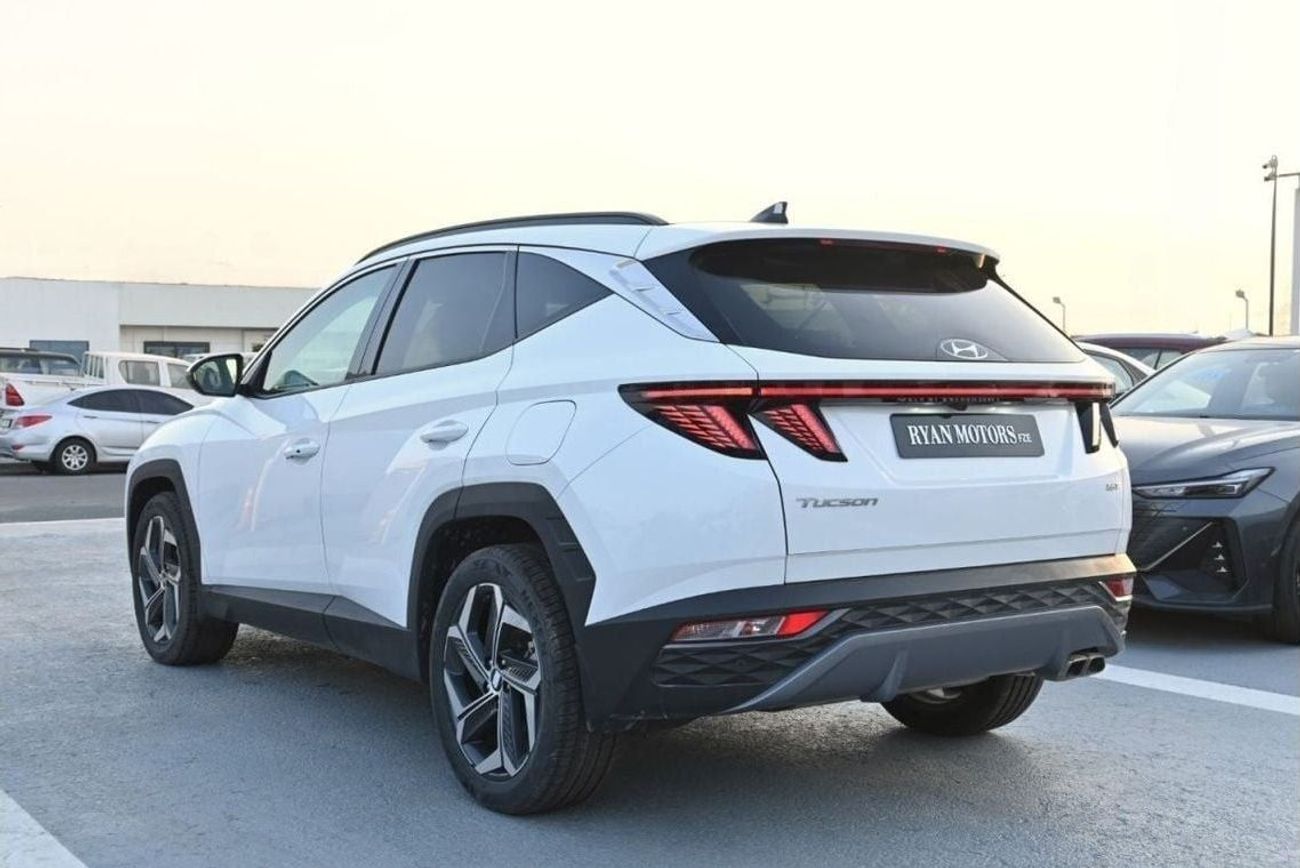Hyundai Tucson Hyundai Tucson 1.6L Turbo, Petrol, (Mid+ Option) Model 2022, Color White (Export Price)
