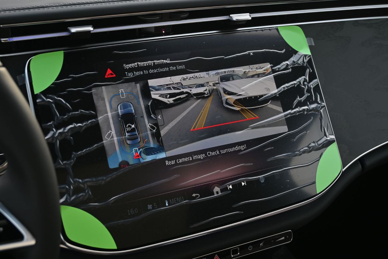 Mercedes-Benz E200 Mercedes-Benz E200 2.0L Turbo + Mild Hybrid Model 2026