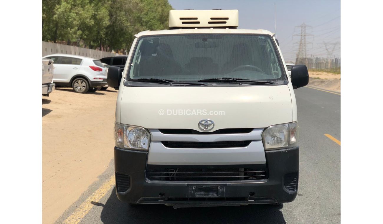 Toyota Hiace 2.7L Petrol, Chiller(Aircomax) Van, +5 Degree Temperature, Mp3, Clean Interior and Exterior-LOT-710