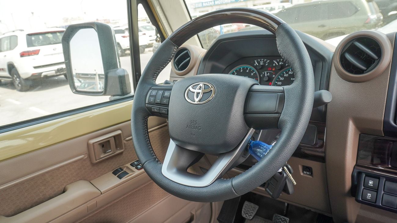 Toyota Land Cruiser Pick Up 4.0L V6 Oman Specs
