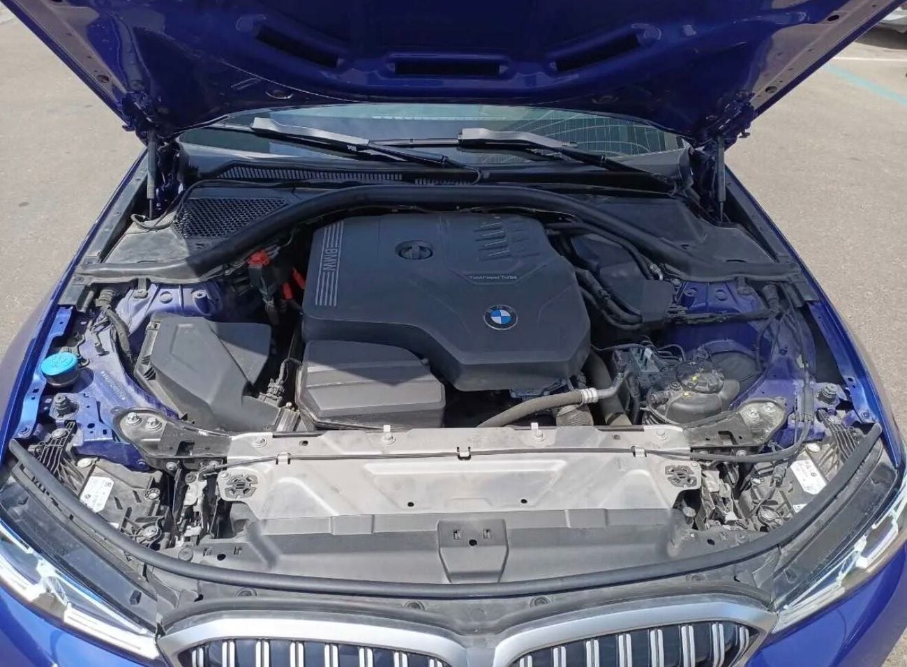 بي أم دبليو 320 2.0 L twin turbo