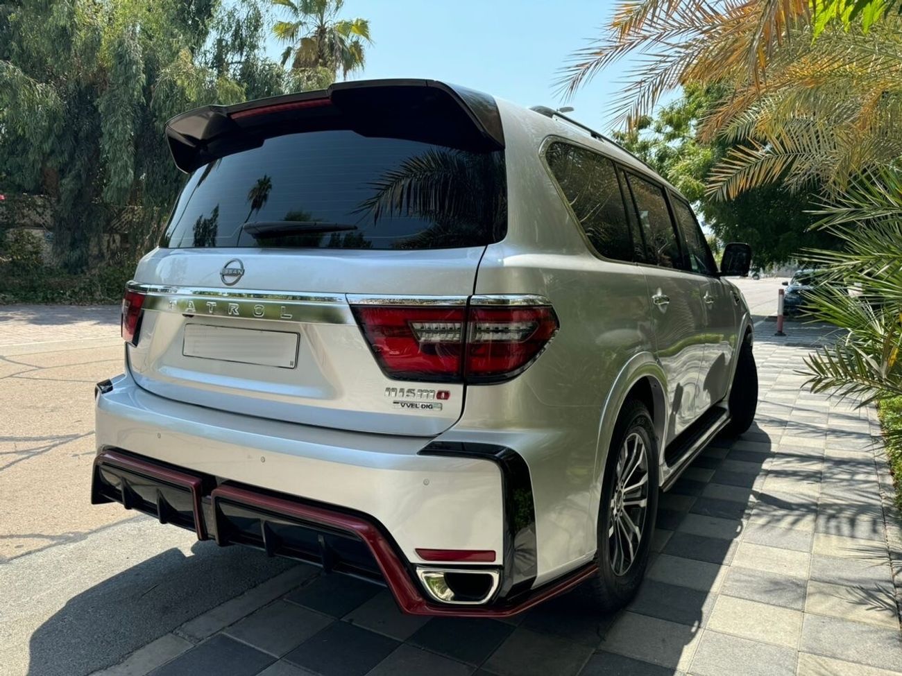 Nissan Armada EXELLNT CONDITION , NISMO V8