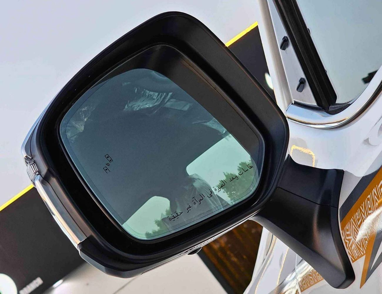 Toyota Land Cruiser VXR TWIN TURBO EXCL / HIGH OPTION / SUNROOF, LEATHER, POWER SEATS/3.5L PETROL V6 A/T/ (CODE # LCTVXR