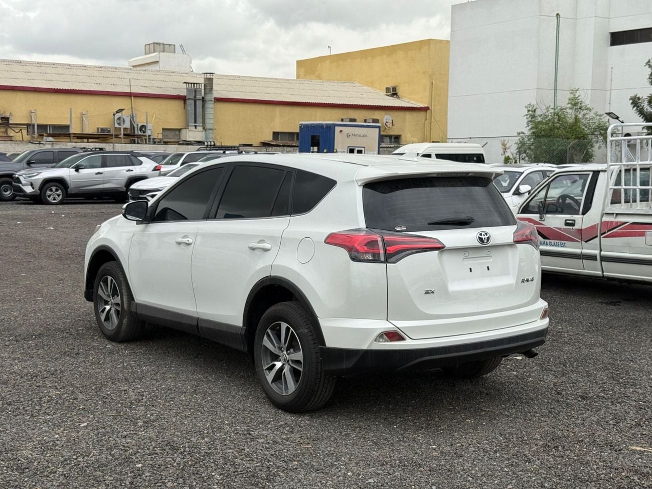 Toyota RAV4 EX OPTION