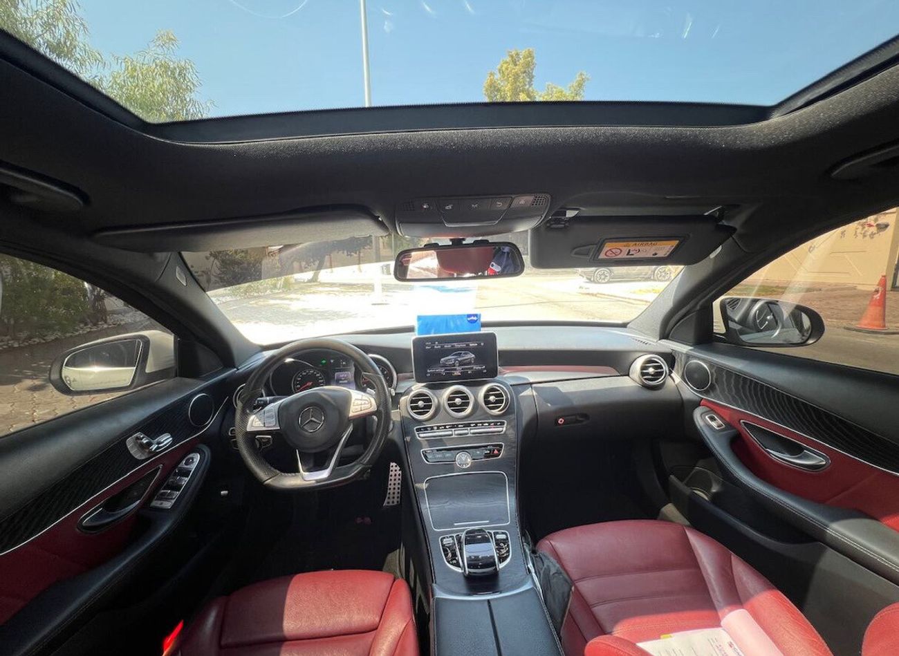 Mercedes-Benz C 200 صبغ  وسرفس الوكاله، عقد صيانه ضمان سنه