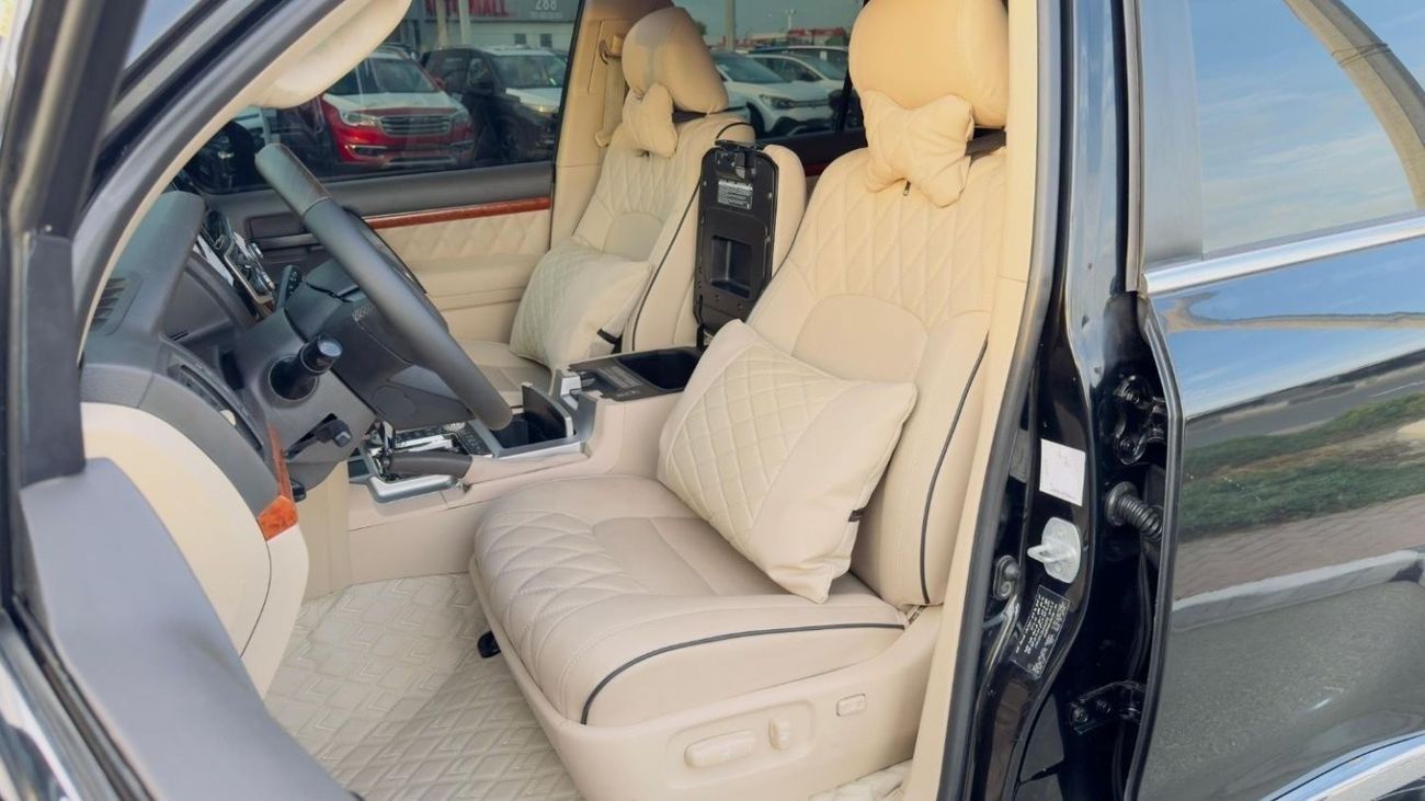 تويوتا لاند كروزر -