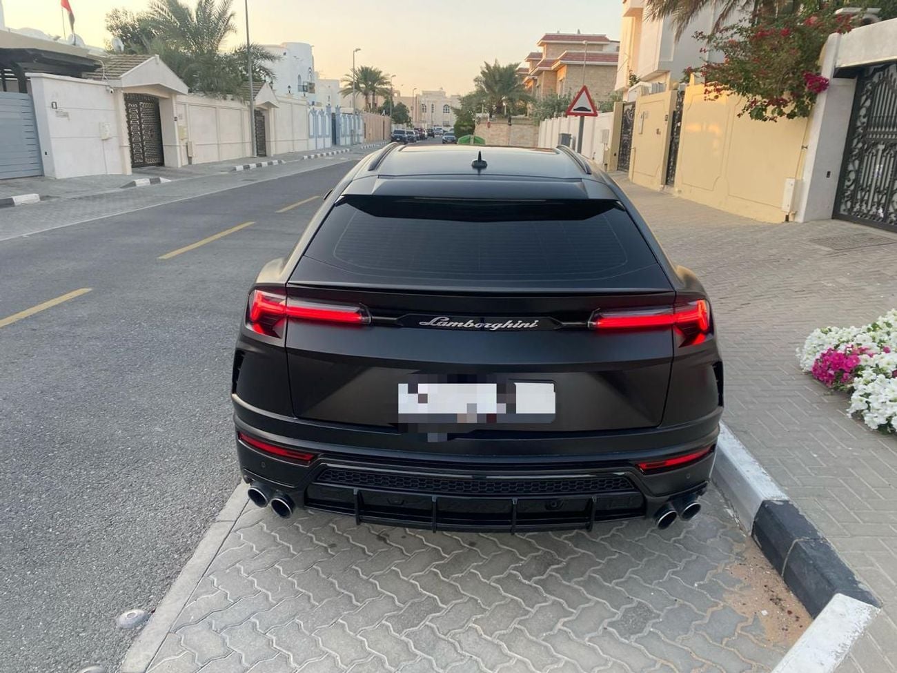 لامبورغيني اوروس STD 4.0T V8