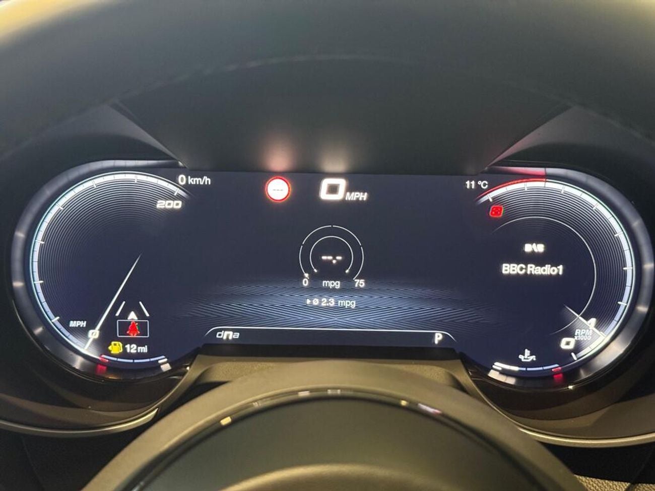 ألفا روميو جوليا 2.9 V6 Bi-Turbo Quadrifoglio Auto Euro 6 (s/s) 4dr (EXPORT ONLY) Right hand drive