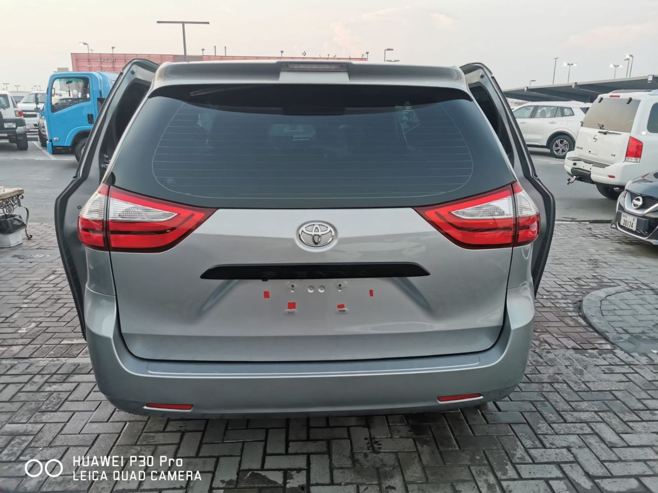 تويوتا سيينا American import, full option