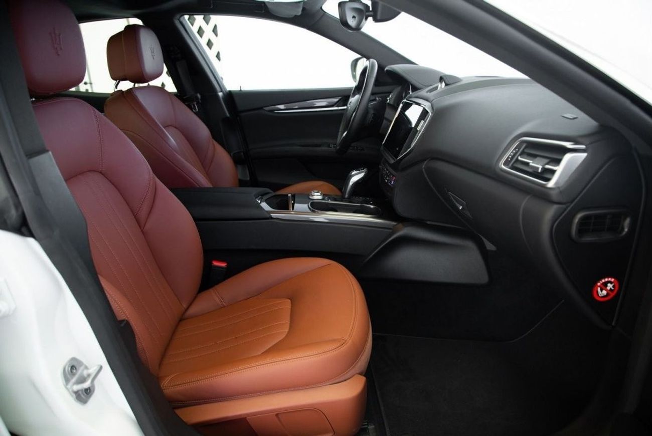 Maserati Ghibli Maserati Ghibli