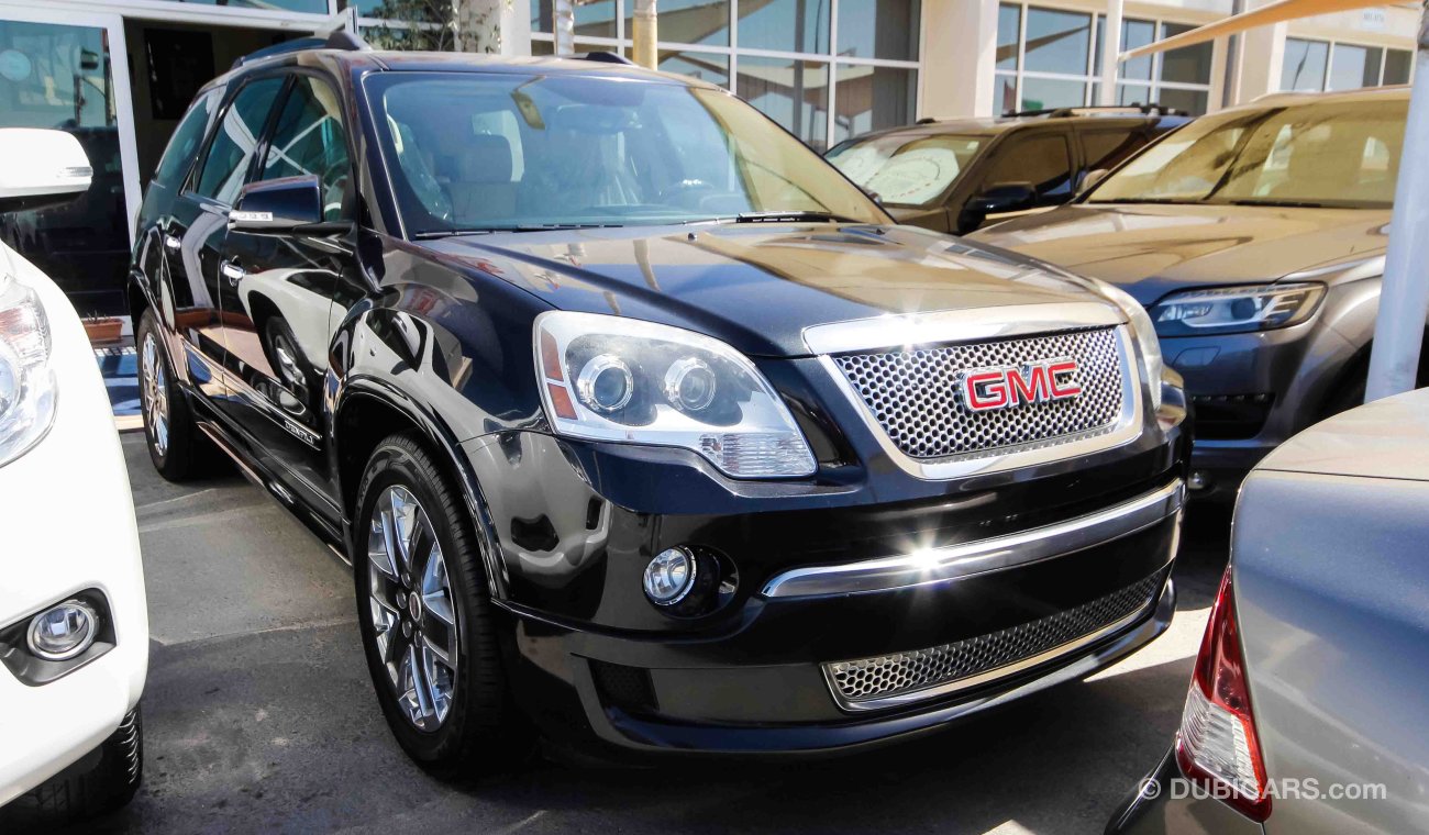 GMC Acadia Denali AWD