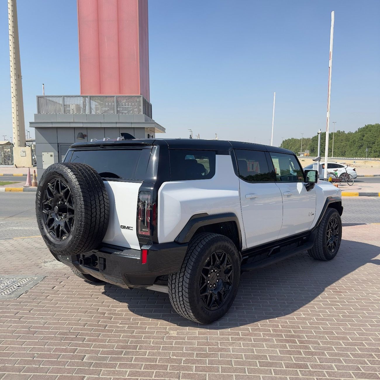 GMC Hummer EV SUV