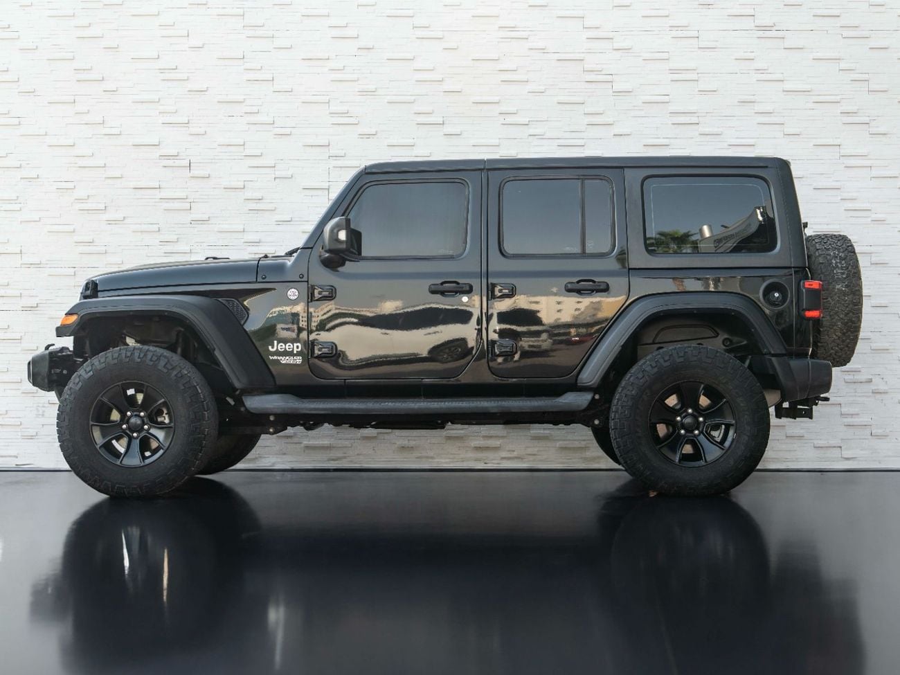 Jeep Wrangler Unlimited Sport 3.6L A/T