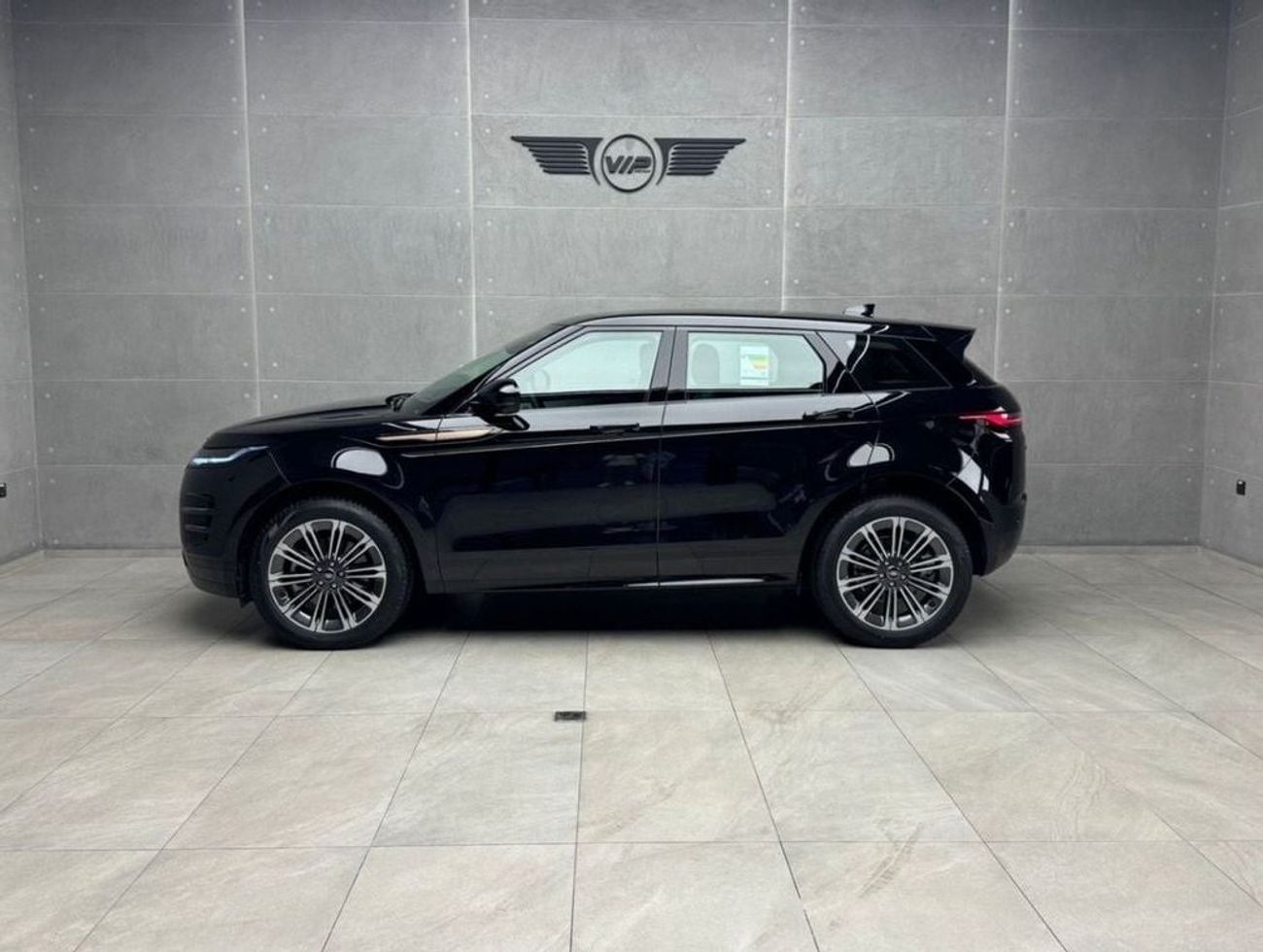 Land Rover Range Rover Evoque Dynamic SE | 2025 | Brand New | GCC Specs | AlTayer Warranty | Full Options