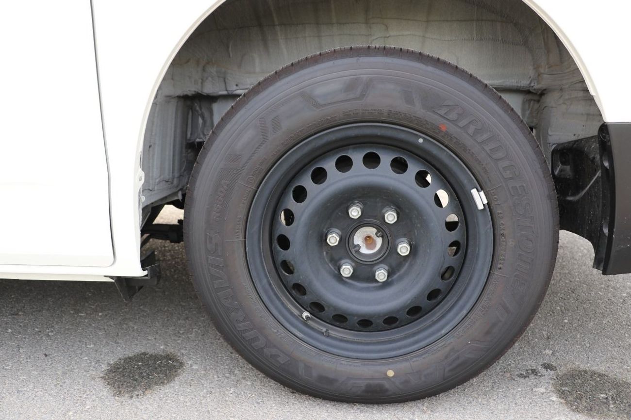 تويوتا هاياس 2025 Hiace 3.5L V6 petrol AT Cargo