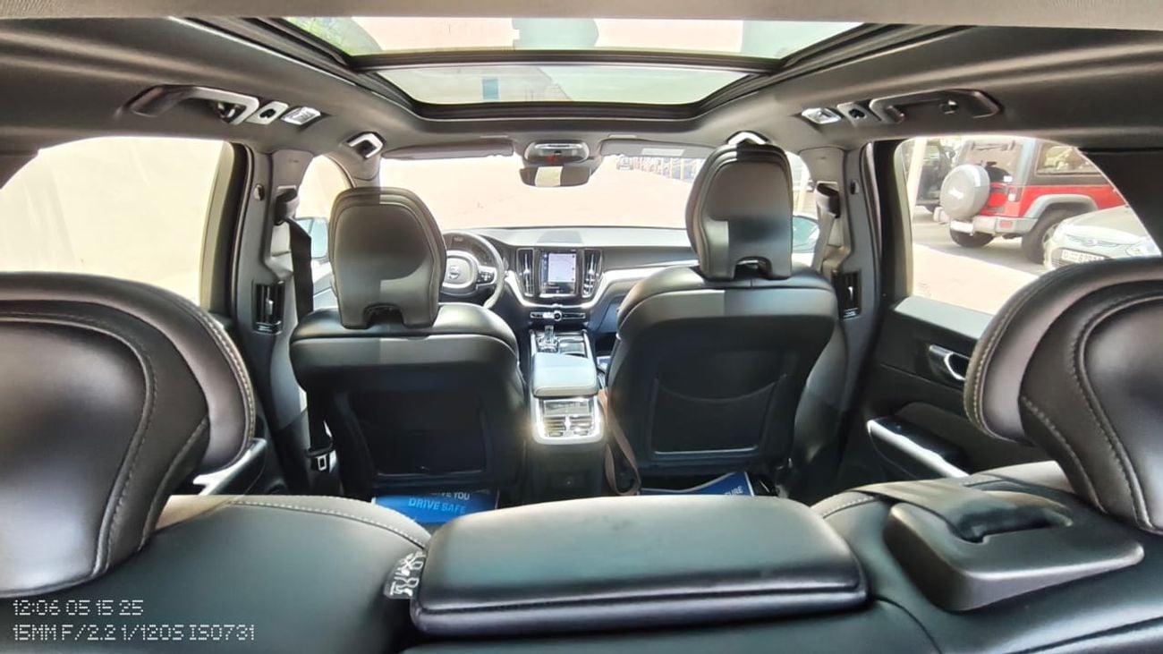 Volvo XC60 T5 R Design 2.0L