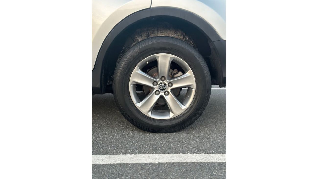 Toyota RAV4 VX MODEL 2015 CAR PERFECT