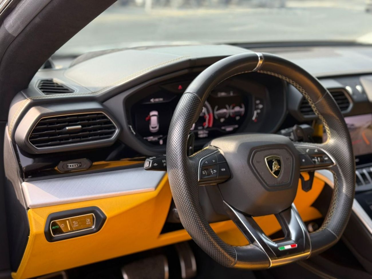 Lamborghini Urus STD 4.0T V8